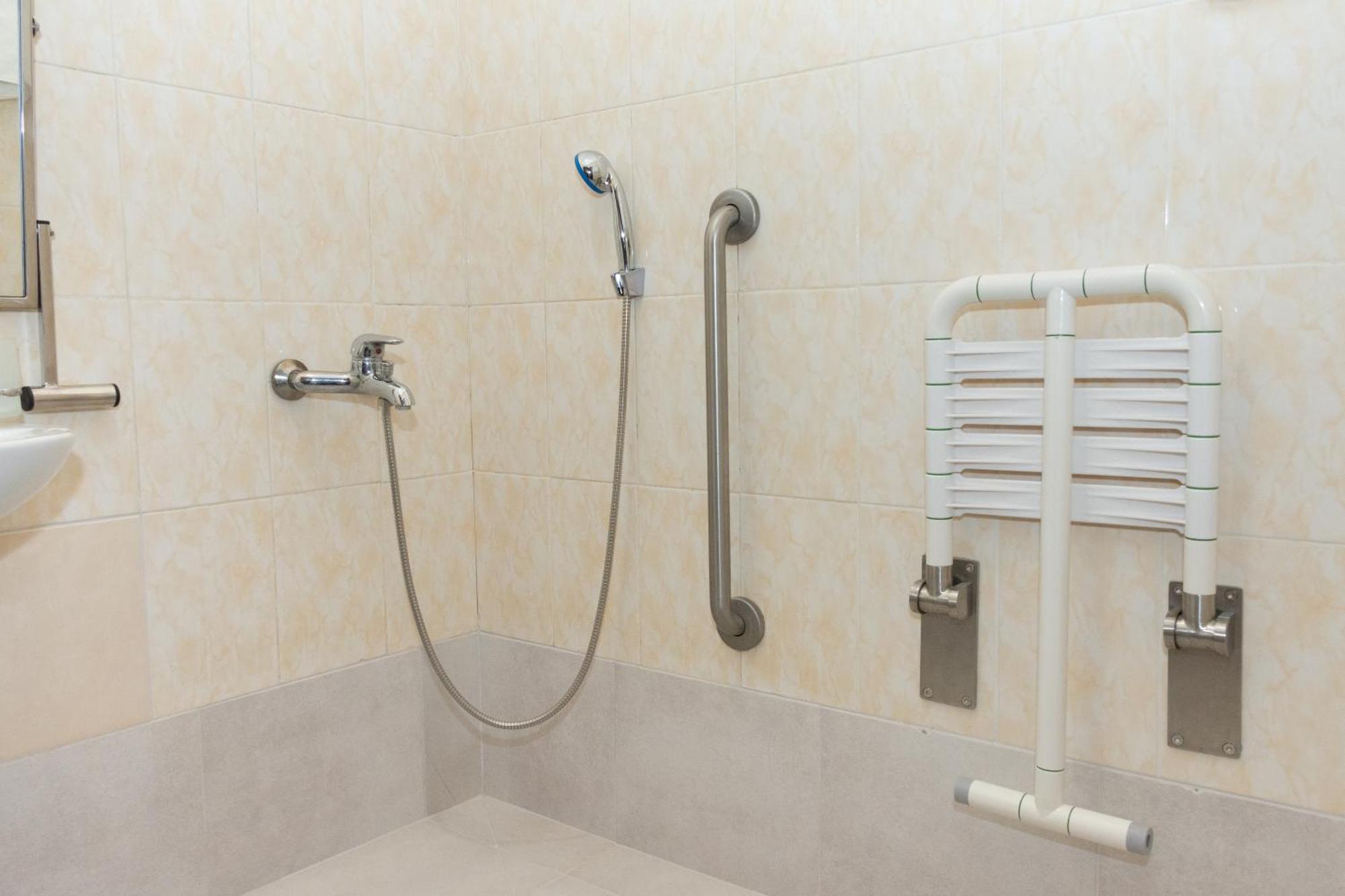 Kremin Hotel Kremençuk Dış mekan fotoğraf