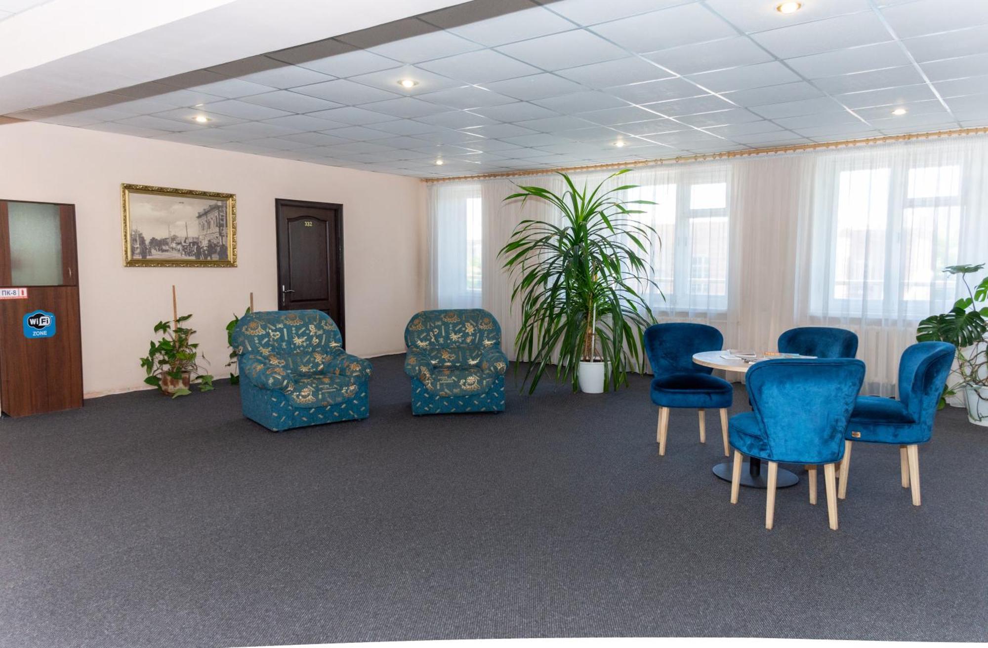 Kremin Hotel Kremençuk Dış mekan fotoğraf