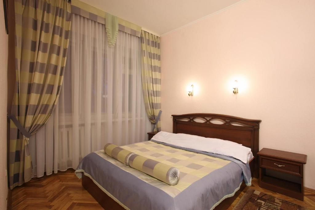 Kremin Hotel Kremençuk Oda fotoğraf
